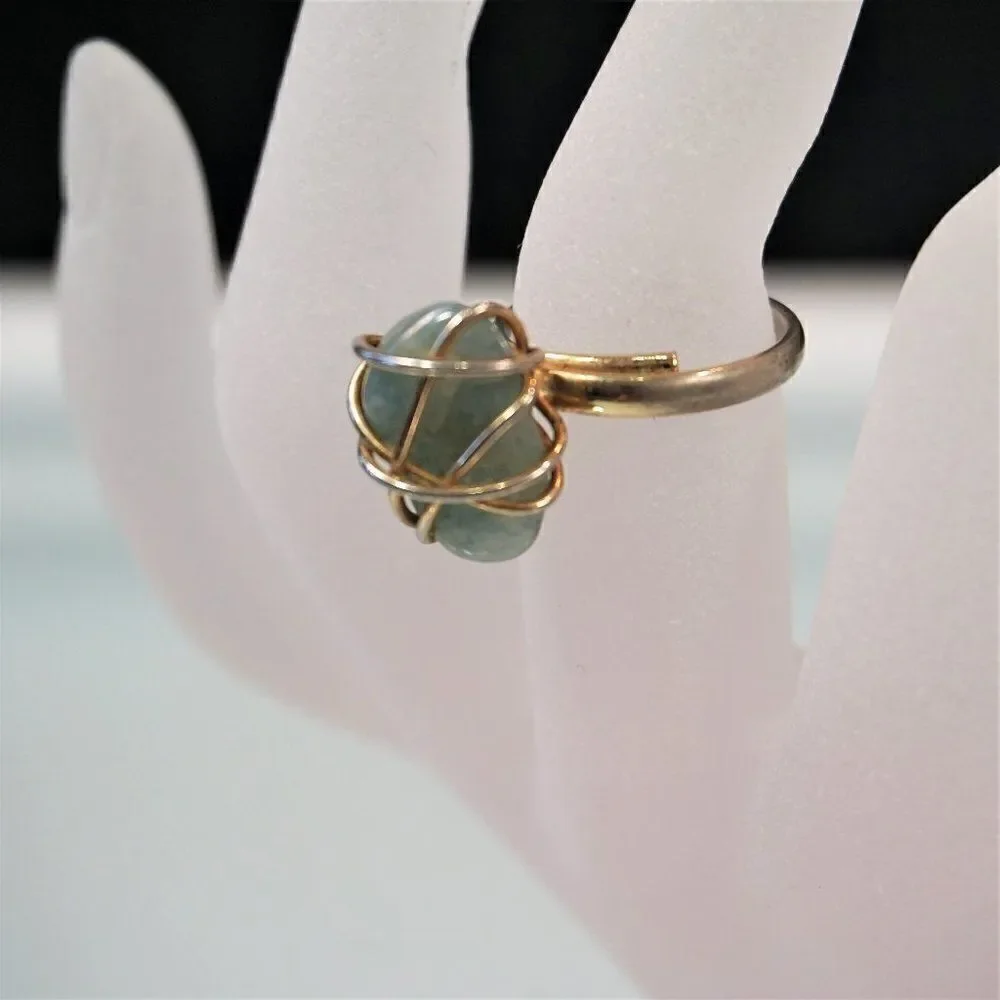 Wire Wrapped Fashion Ring Green Stone Size 4.5